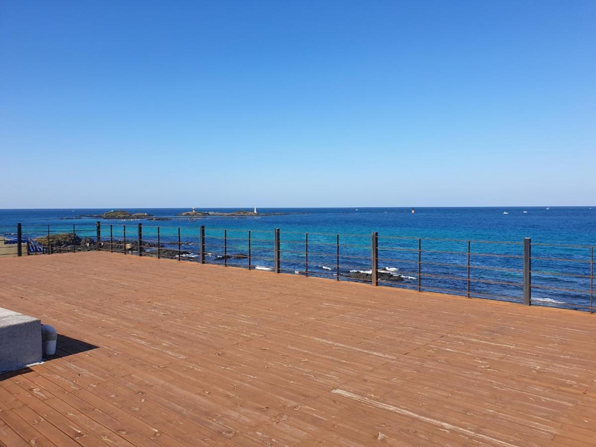 城堡泳池度假村 济州市 外观 照片